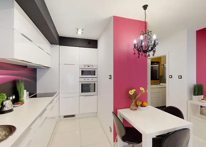 Pink Rydygiera 2a Tectum Apartment *